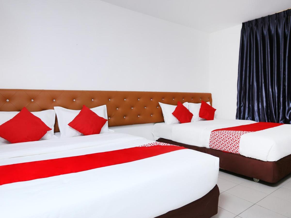 Oyo 89672 Eg Hotel Jj Johor Bahru Bagian luar foto