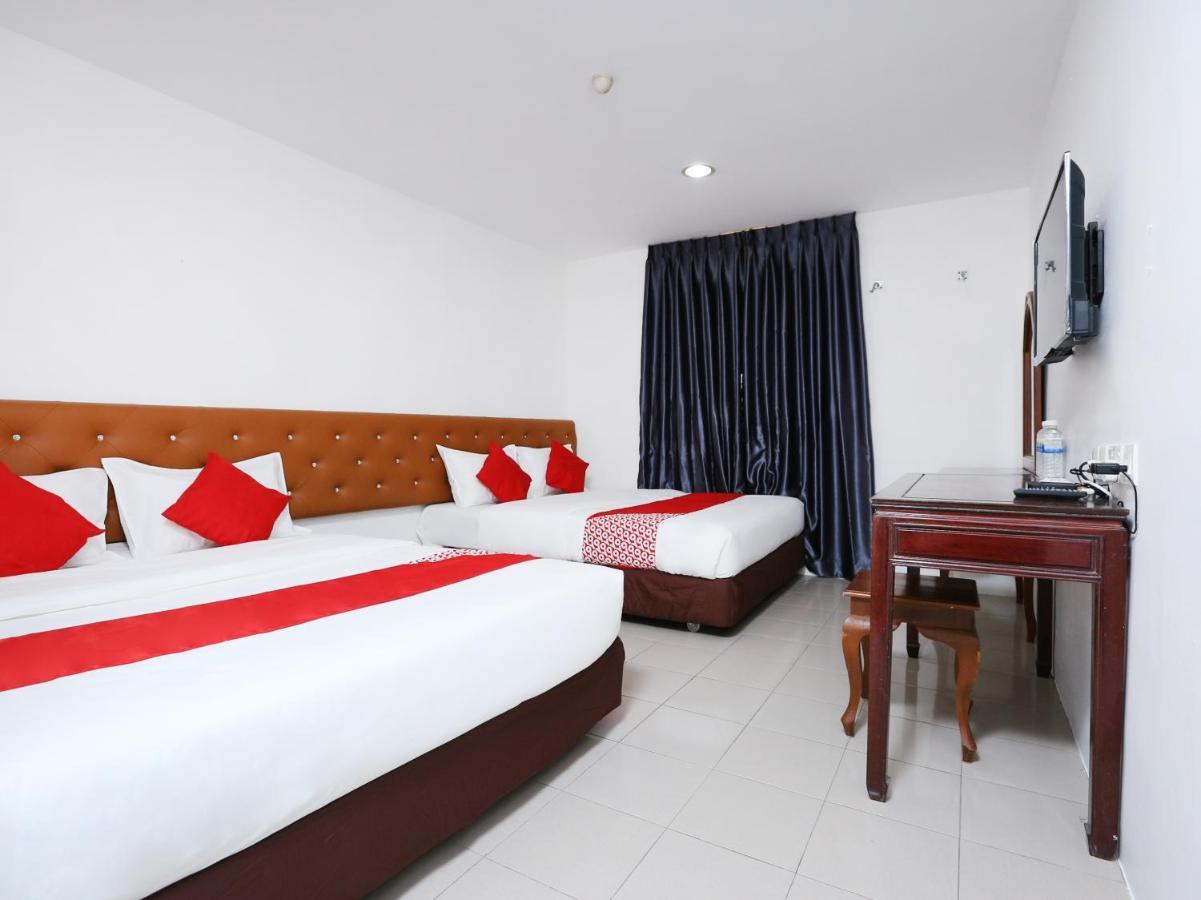 Oyo 89672 Eg Hotel Jj Johor Bahru Bagian luar foto