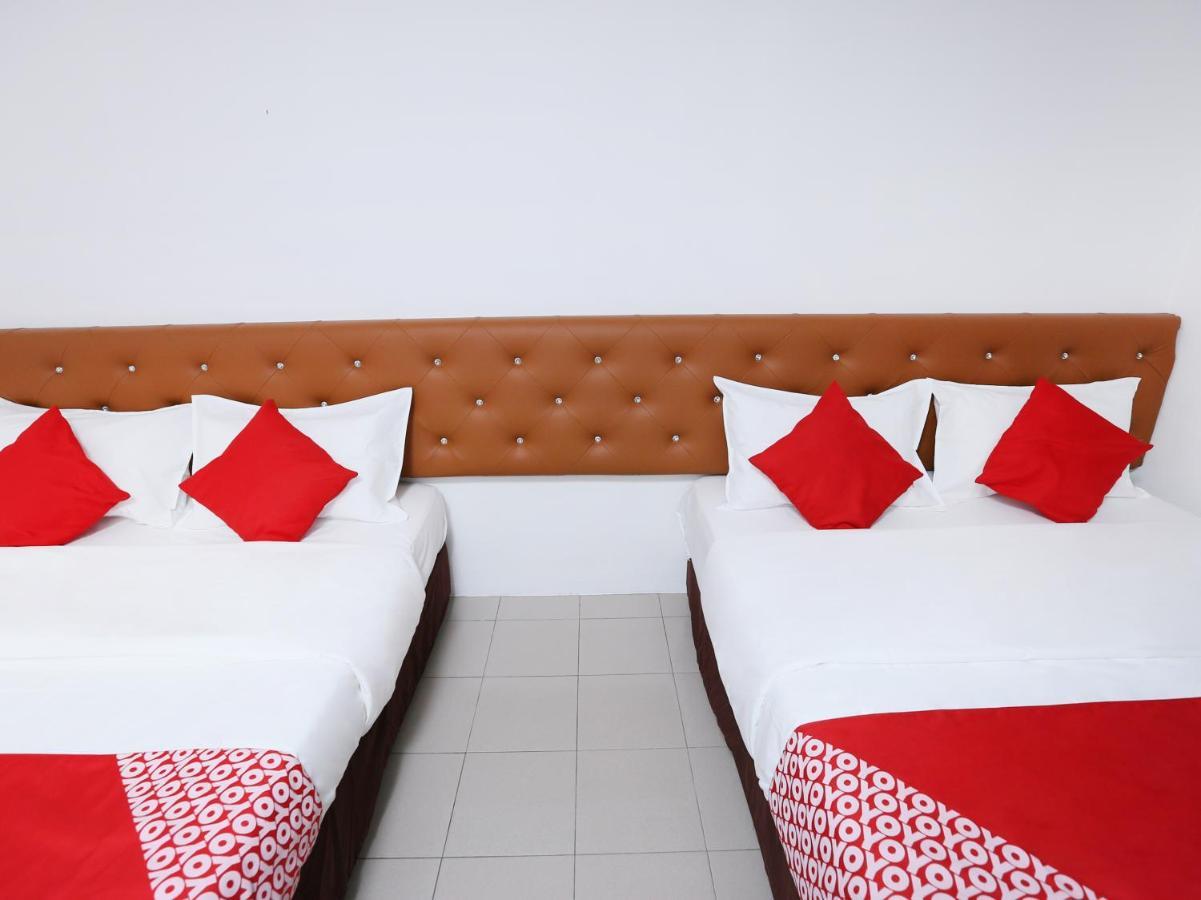 Oyo 89672 Eg Hotel Jj Johor Bahru Bagian luar foto