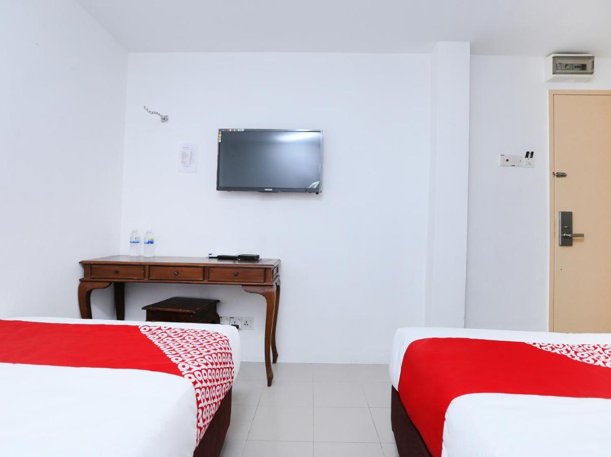 Oyo 89672 Eg Hotel Jj Johor Bahru Bagian luar foto