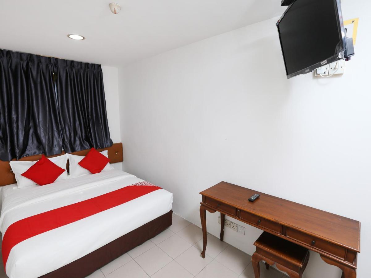 Oyo 89672 Eg Hotel Jj Johor Bahru Bagian luar foto