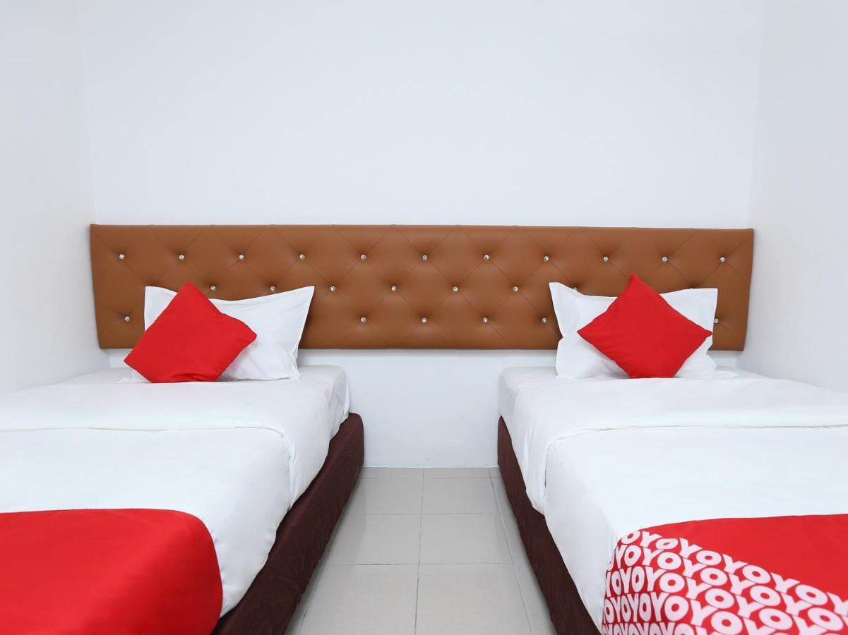 Oyo 89672 Eg Hotel Jj Johor Bahru Bagian luar foto