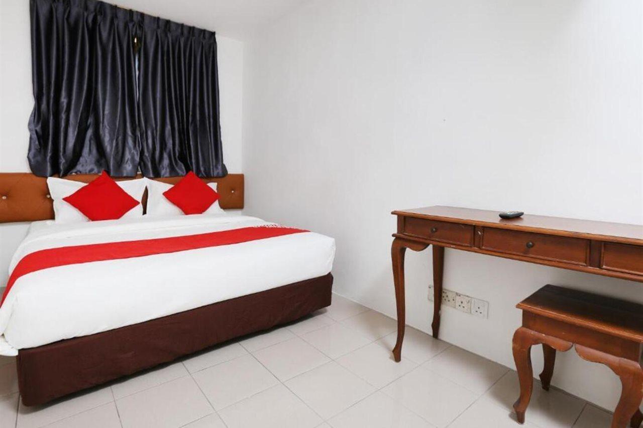Oyo 89672 Eg Hotel Jj Johor Bahru Bagian luar foto